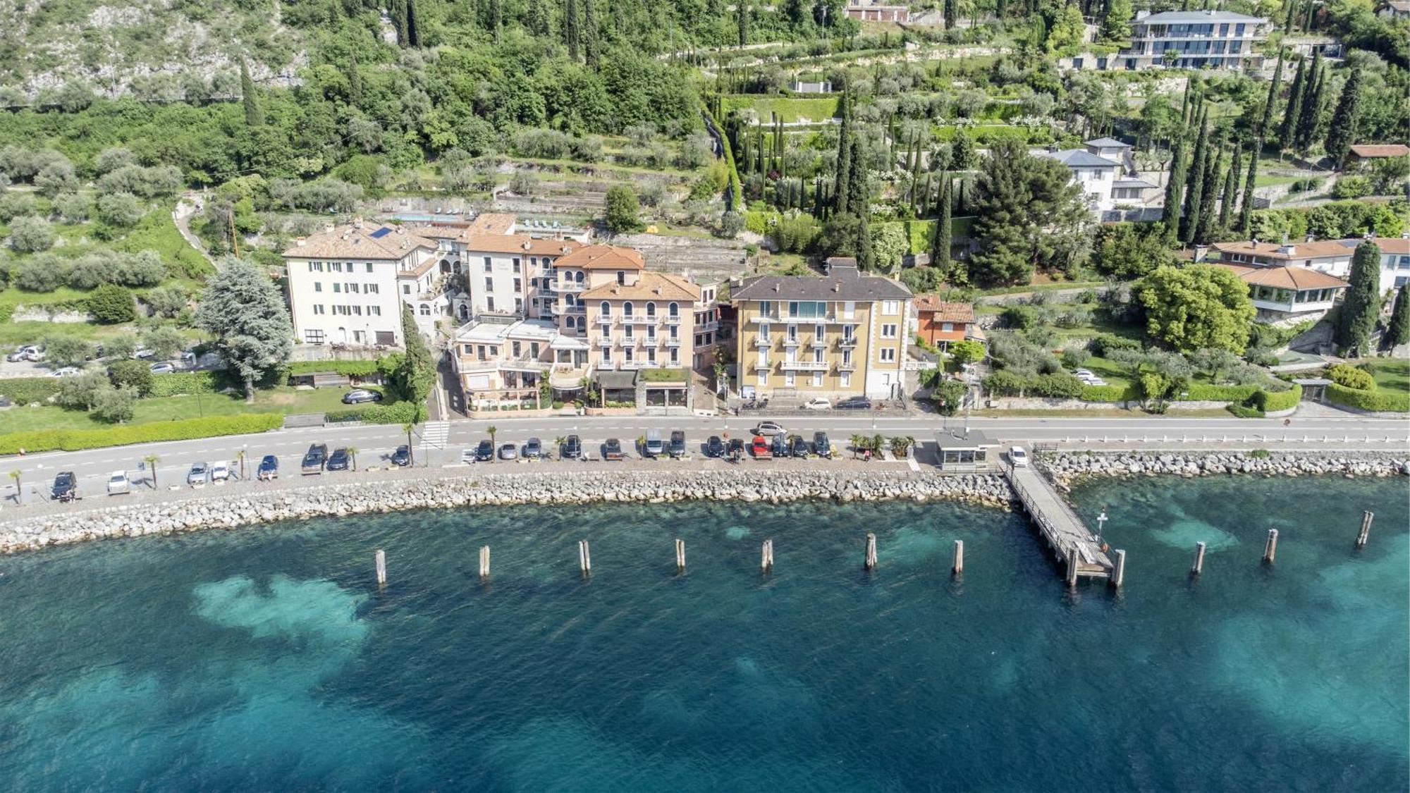 Villa Helvetia, Appartamenti Al Lago Torbole Sul Garda Екстериор снимка